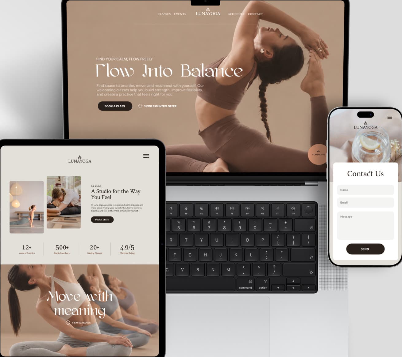 Web de un estudio de yoga en portátil, tablet y móvil